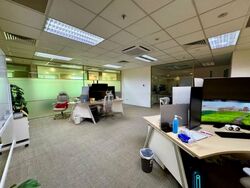Oue Downtown (D1), Office #470080131